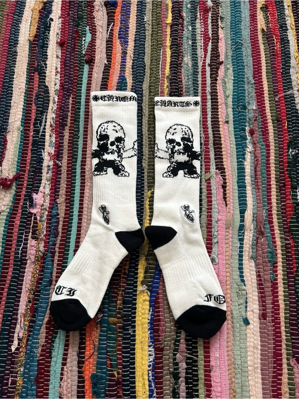 White Chrome Heart Foti Socks